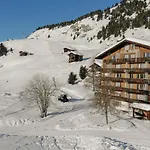 Valaisia 145
